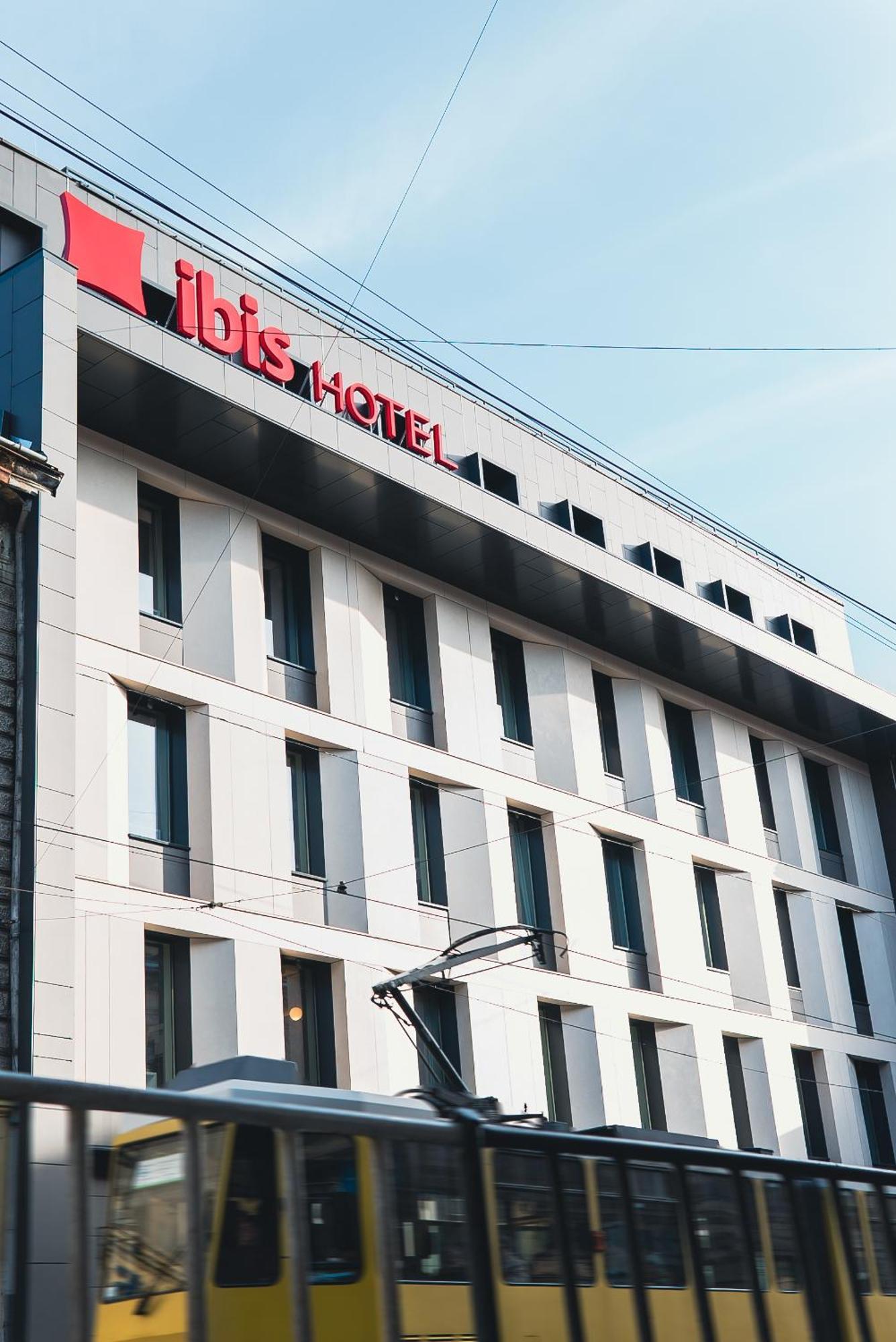 Ibis Lviv Center Ξενοδοχείο Εξωτερικό φωτογραφία